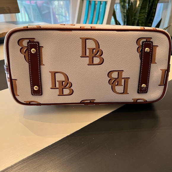 BNWT Dooney and Burke Monogram Tote - Picture 3 of 6